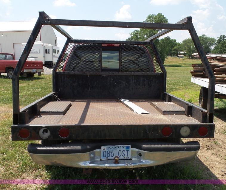 image for item J4898 1997 Ford F150 XLT flatbed pickup truck