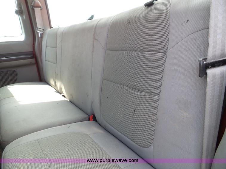 image for item J4900 2006 Ford F250 Super Duty SuperCab pickup truck