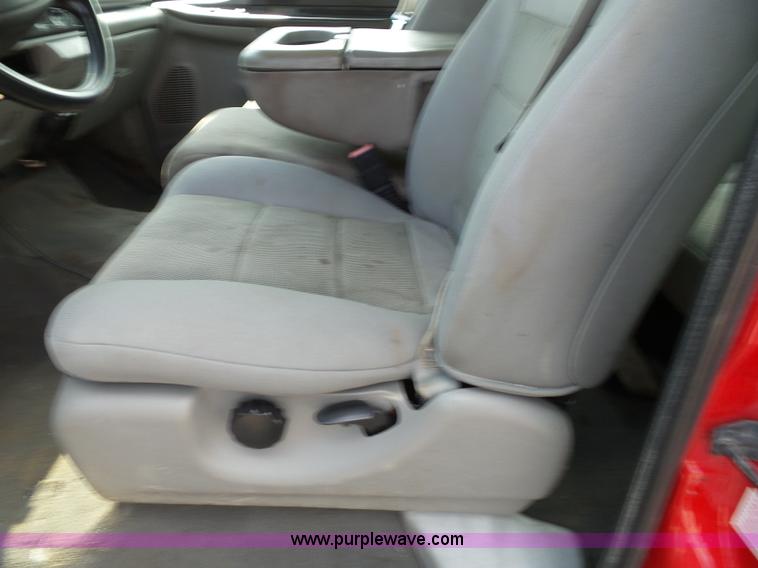 image for item J4900 2006 Ford F250 Super Duty SuperCab pickup truck