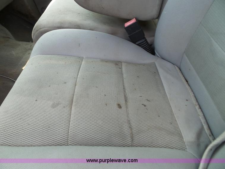 image for item J4900 2006 Ford F250 Super Duty SuperCab pickup truck