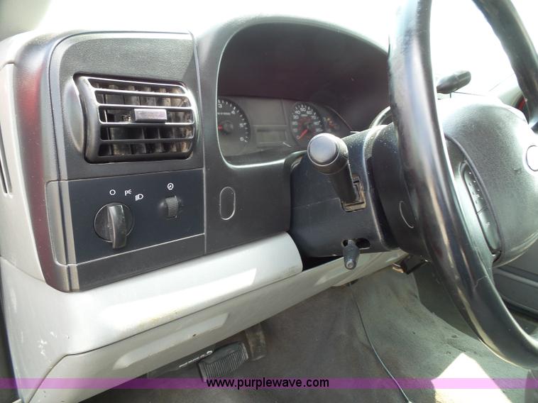 image for item J4900 2006 Ford F250 Super Duty SuperCab pickup truck