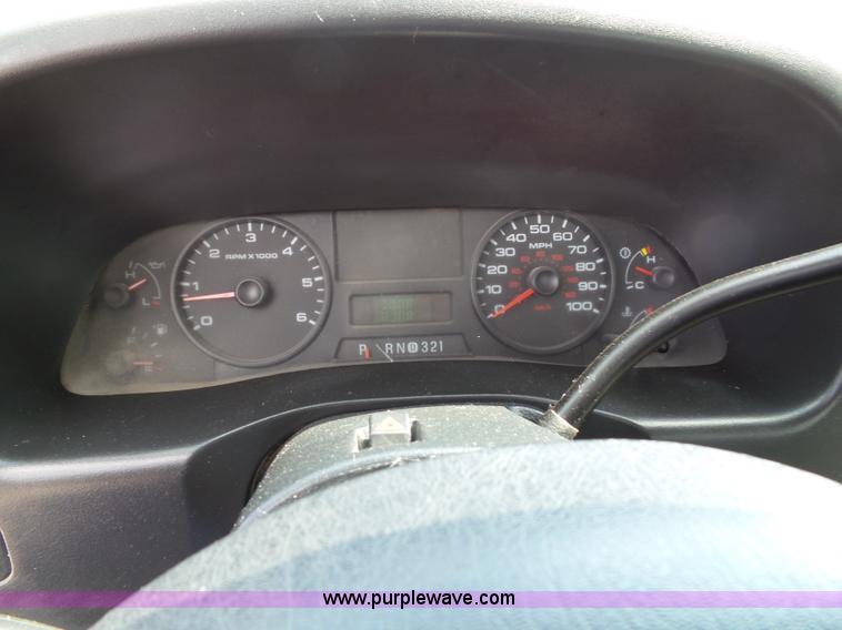 image for item J4900 2006 Ford F250 Super Duty SuperCab pickup truck