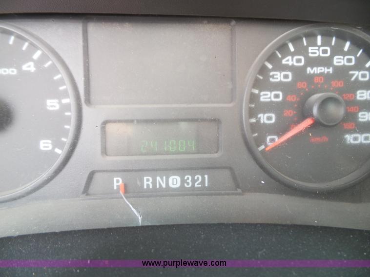 image for item J4900 2006 Ford F250 Super Duty SuperCab pickup truck