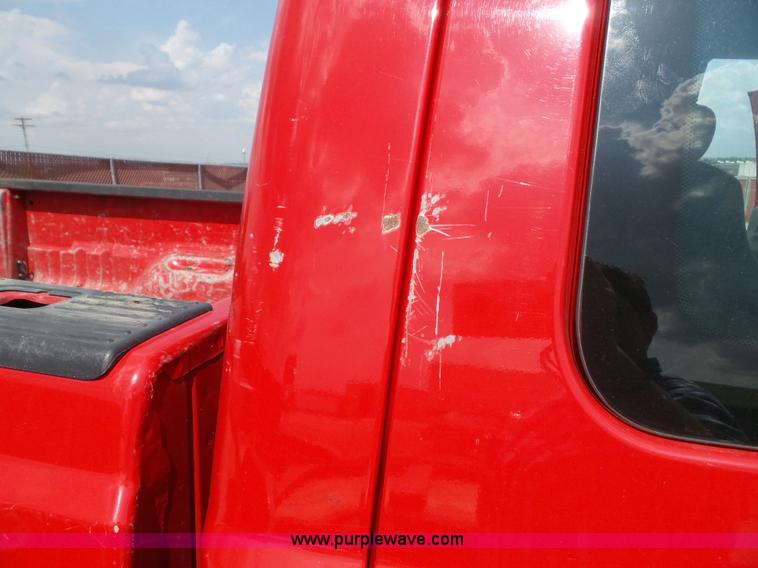 image for item J4900 2006 Ford F250 Super Duty SuperCab pickup truck