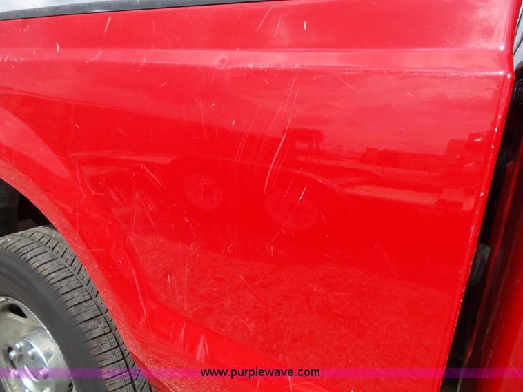 image for item J4900 2006 Ford F250 Super Duty SuperCab pickup truck