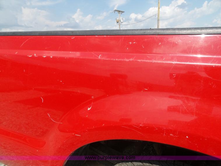 image for item J4900 2006 Ford F250 Super Duty SuperCab pickup truck