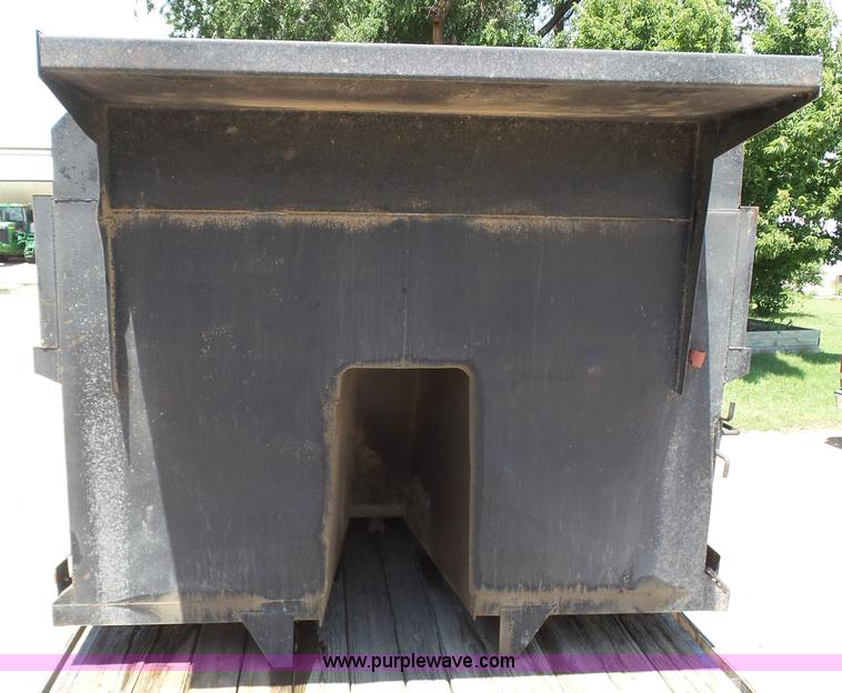 image for item J6023 Davis dump bed