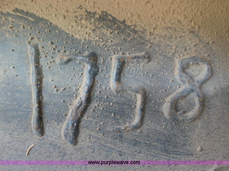 image for item J6023 Davis dump bed