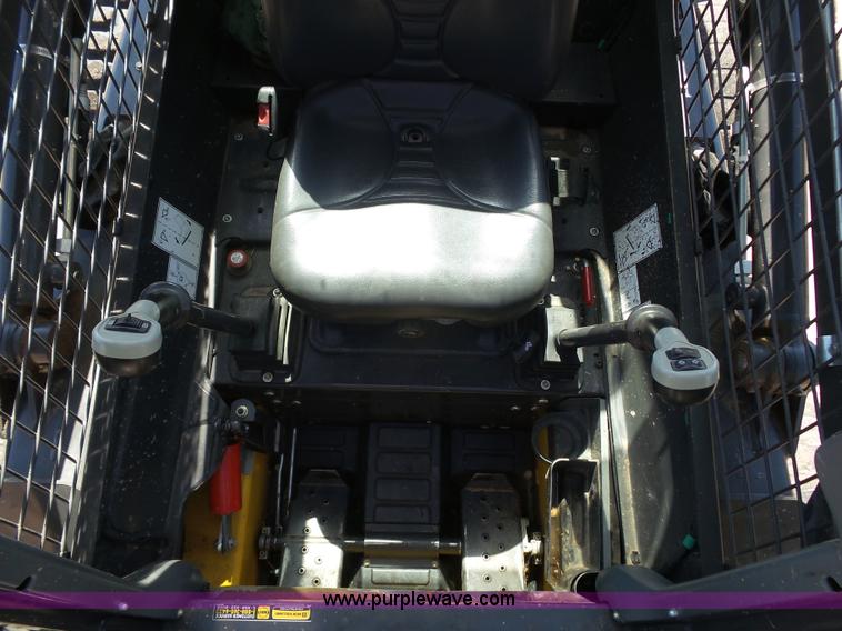 image for item J6046 2012 New Holland L220 skid steer