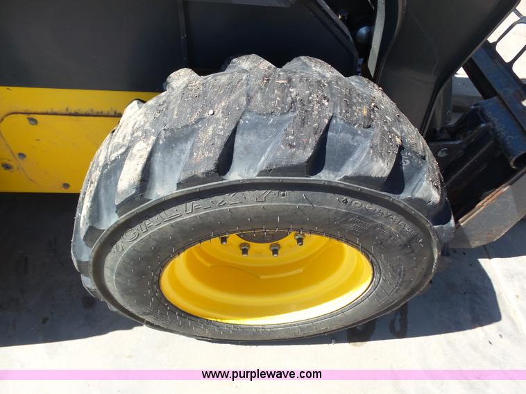 image for item J6046 2012 New Holland L220 skid steer