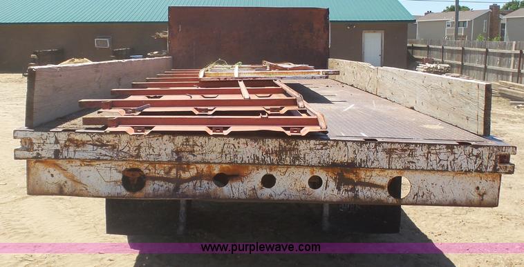 image for item J6047 1970 GMC 5500 grain truck