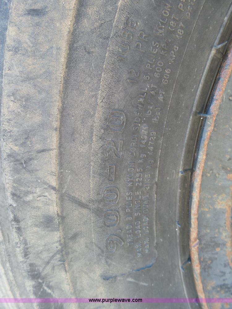 image for item J6047 1970 GMC 5500 grain truck