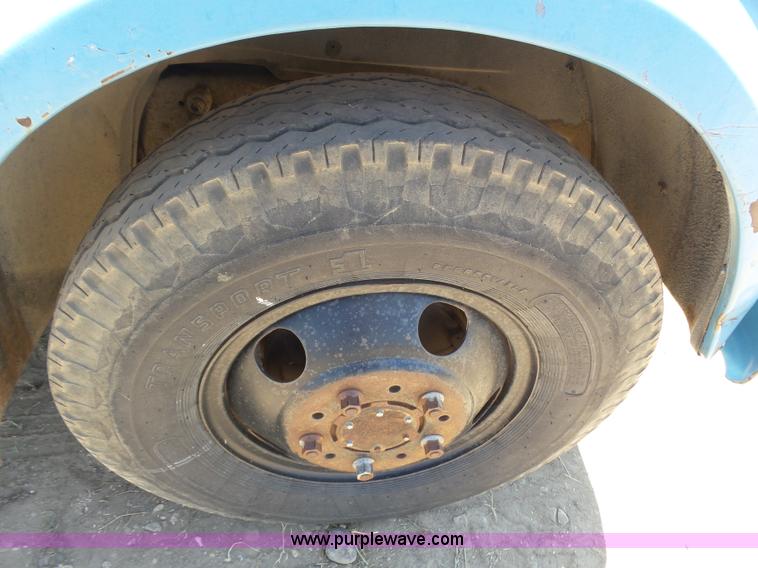 image for item J6047 1970 GMC 5500 grain truck