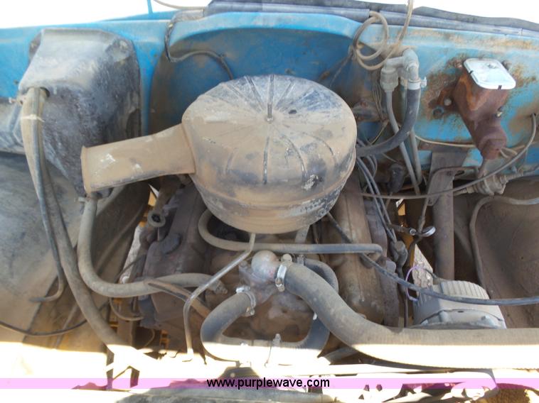 image for item J6047 1970 GMC 5500 grain truck