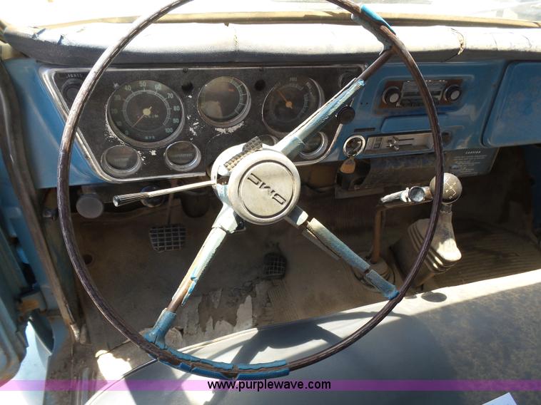 image for item J6047 1970 GMC 5500 grain truck