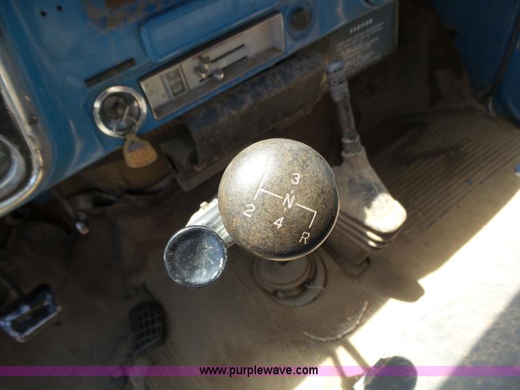 image for item J6047 1970 GMC 5500 grain truck