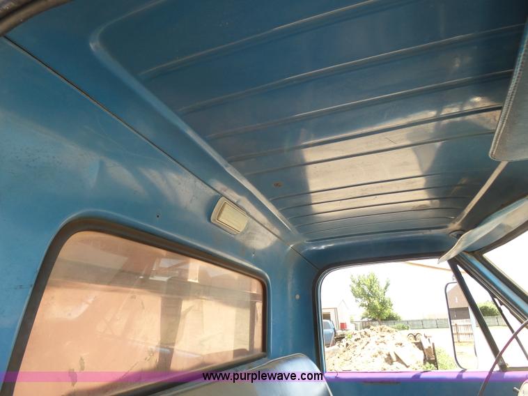 image for item J6047 1970 GMC 5500 grain truck