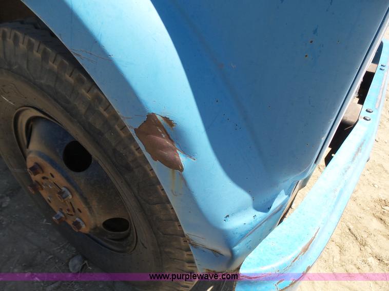 image for item J6047 1970 GMC 5500 grain truck