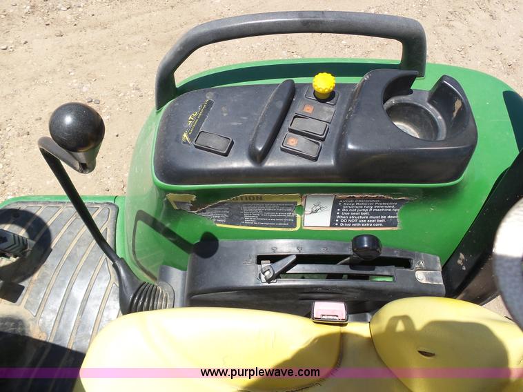 image for item J6049 2002 John Deere 4310 tractor