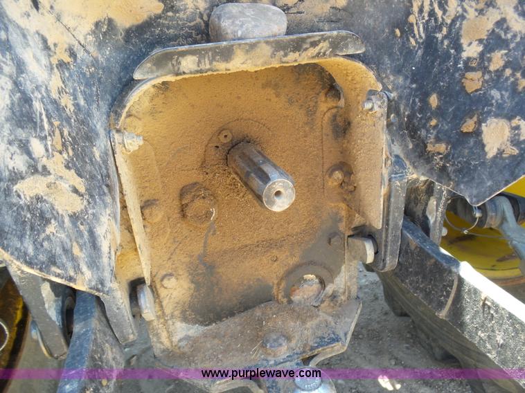 image for item J6049 2002 John Deere 4310 tractor