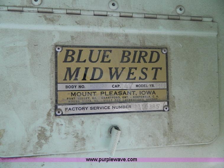 image for item J8914 1980 Ford bus