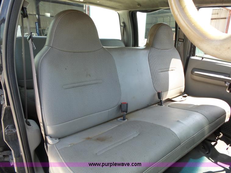 image for item K1189 2000 Ford F350 Super Duty Crew Cab pickup truck cab and chassis