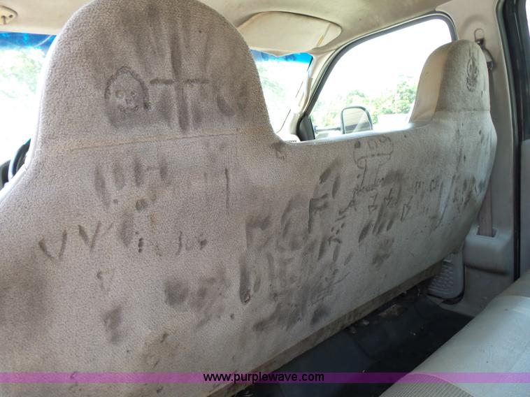 image for item K1189 2000 Ford F350 Super Duty Crew Cab pickup truck cab and chassis