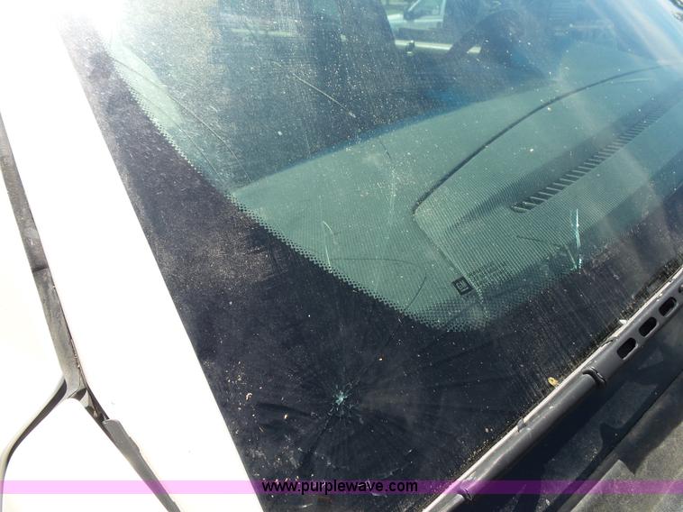 image for item K1190 2004 Cadillac SRX SUV