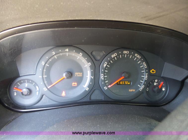 image for item K1190 2004 Cadillac SRX SUV