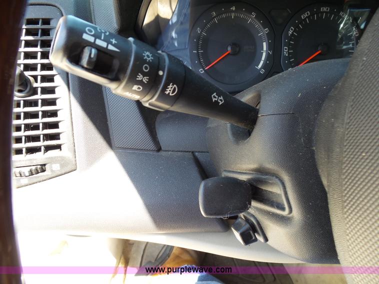 image for item K1190 2004 Cadillac SRX SUV