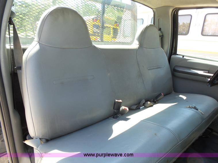 image for item K1192 2004 Ford F550 Crew Cab flatbed truck