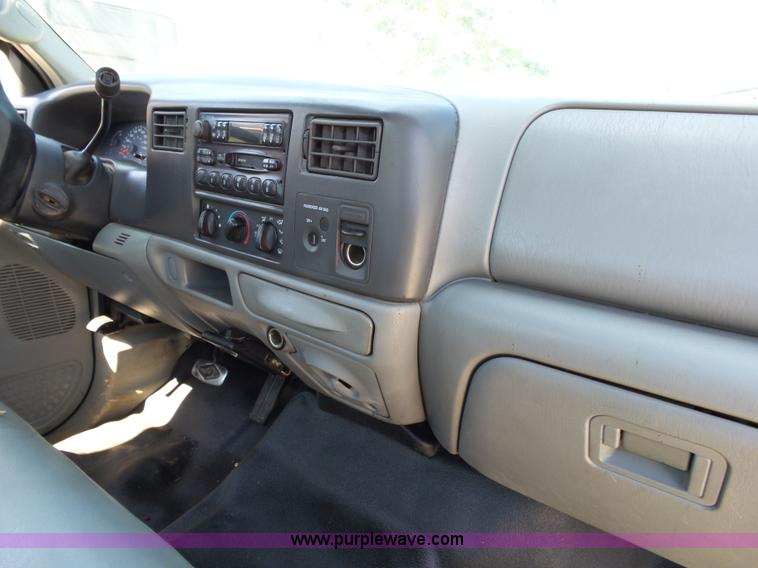 image for item K1192 2004 Ford F550 Crew Cab flatbed truck