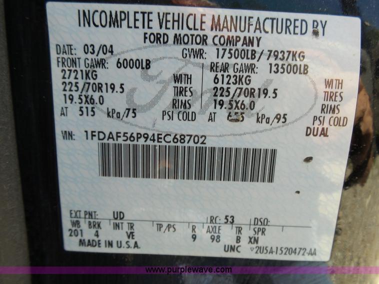 image for item K1192 2004 Ford F550 Crew Cab flatbed truck