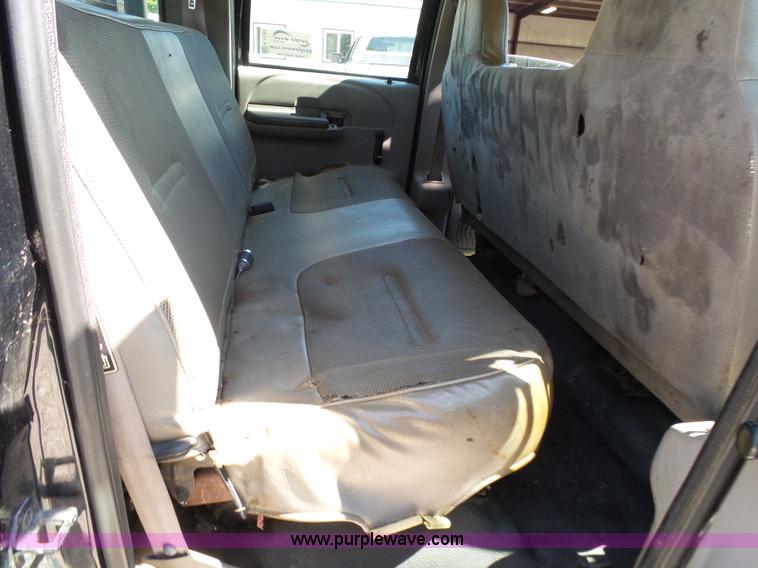 image for item K1193 2000 Ford F350 Super Duty Crew Cab flatbed pickup truck