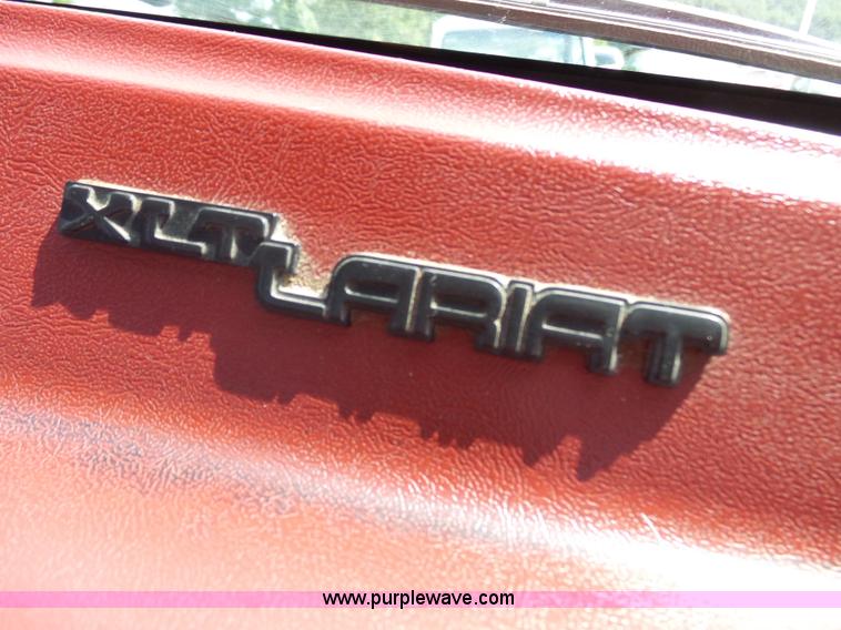 image for item K1197 1987 Ford F150 pickup truck