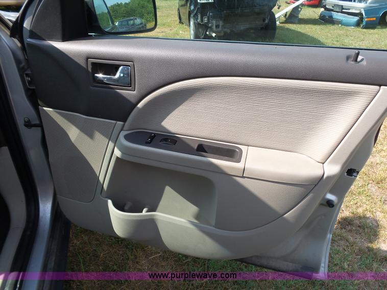 image for item K1200 2009 Ford Taurus