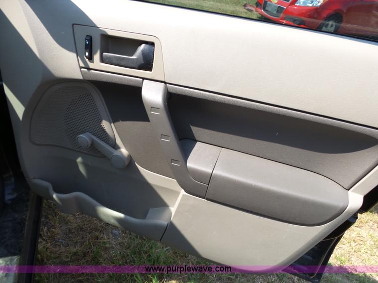 image for item K1206 2010 Ford Focus