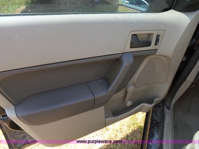 image for item K1206 2010 Ford Focus