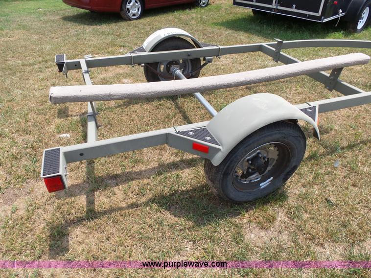 2010 Trailstar boat trailer in Richland, MO Item K1213 sold Purple Wave