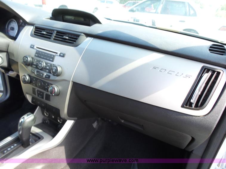 image for item K1215 2008 Ford Focus