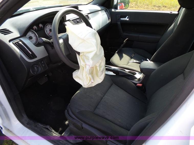 image for item K1215 2008 Ford Focus