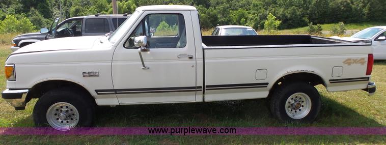 image for item K1223 1991 Ford F150 XLT Lariat pickup truck