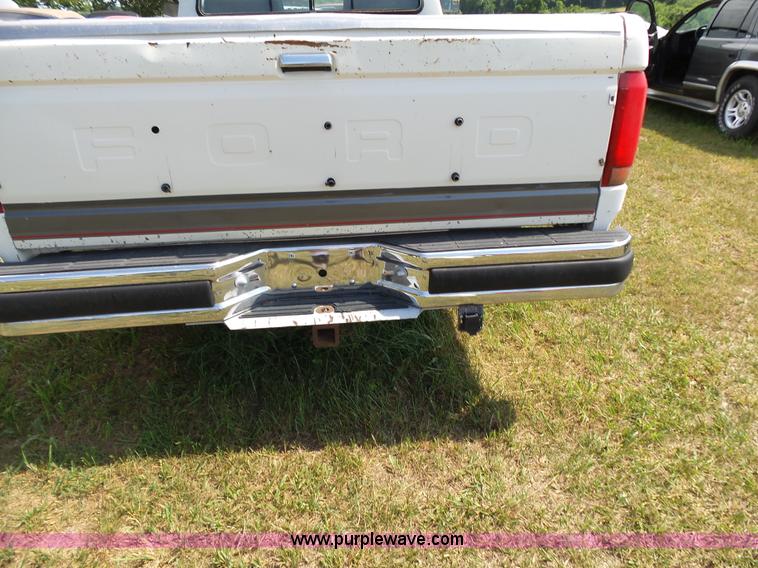 image for item K1223 1991 Ford F150 XLT Lariat pickup truck