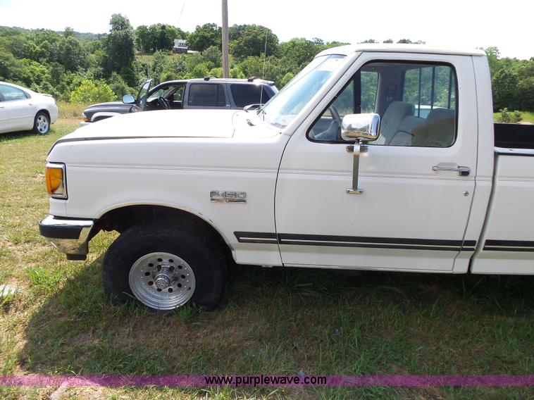 image for item K1223 1991 Ford F150 XLT Lariat pickup truck