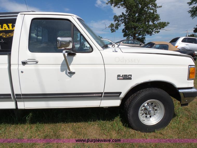 image for item K1223 1991 Ford F150 XLT Lariat pickup truck