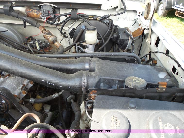 image for item K1223 1991 Ford F150 XLT Lariat pickup truck