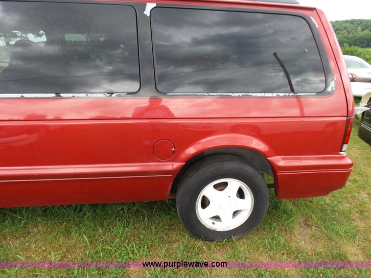 image for item K1227 1995 Dodge Grand Caravan