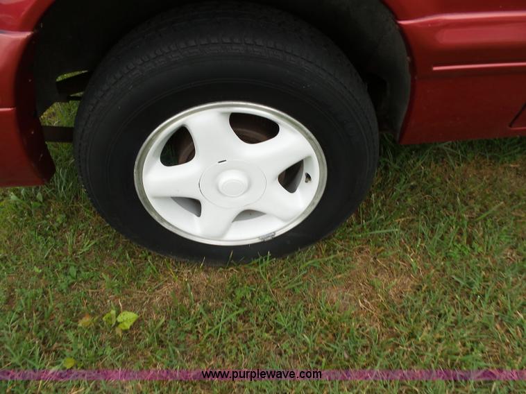 image for item K1227 1995 Dodge Grand Caravan