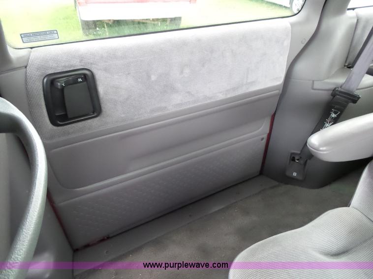 image for item K1227 1995 Dodge Grand Caravan