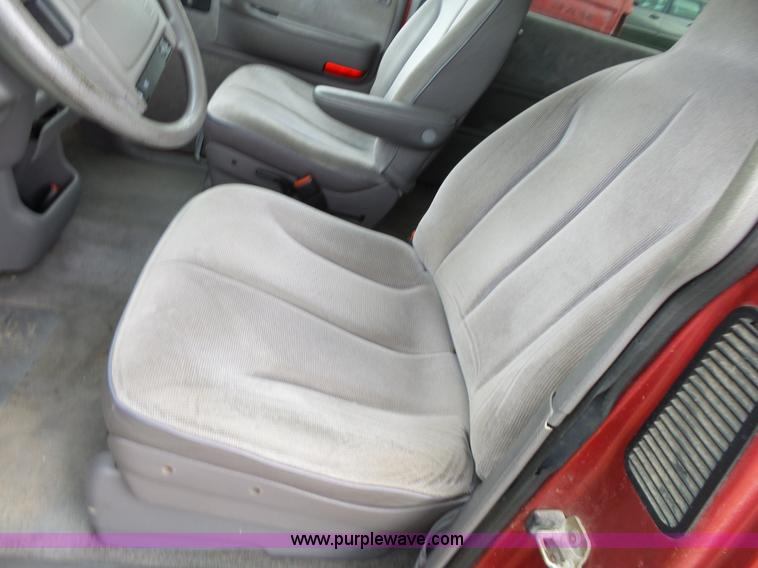 image for item K1227 1995 Dodge Grand Caravan